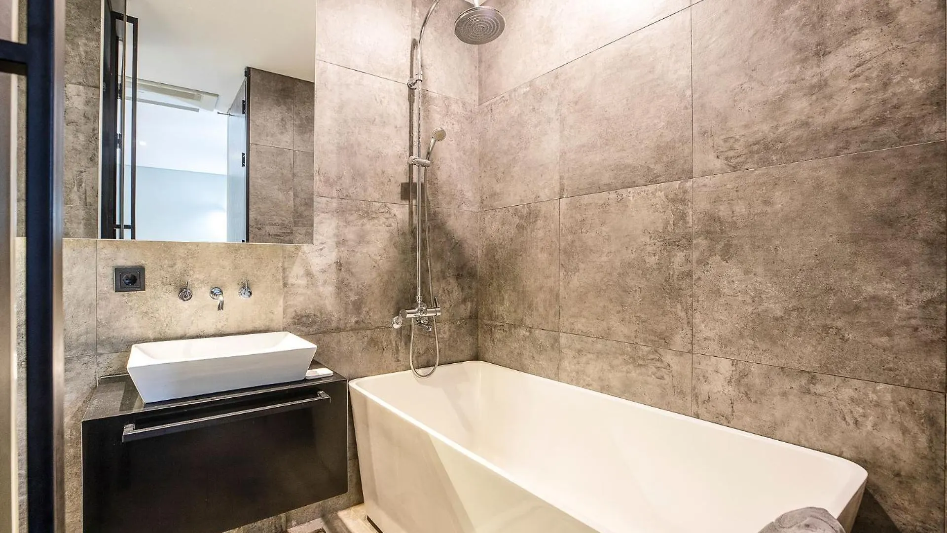 Hotel The Designers Cheongnyangni Seul 3*,  Corea del Sud